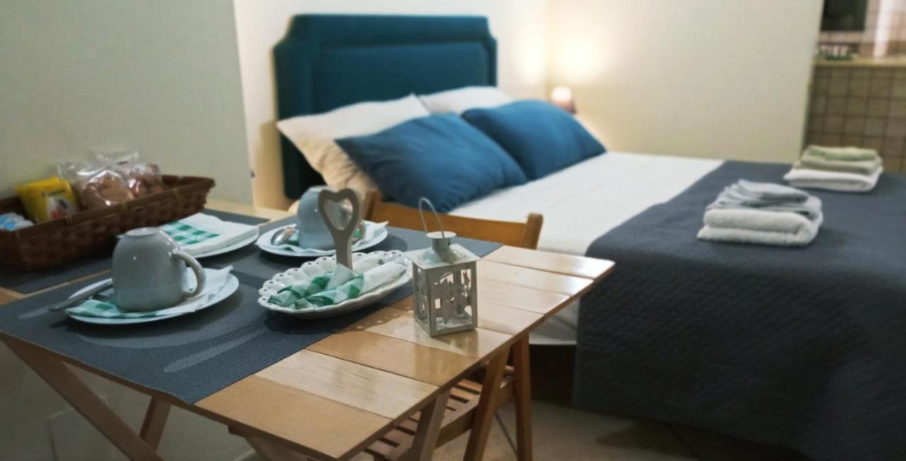 Palazzo Saraceno Apartment-Taras Таранто Экстерьер фото